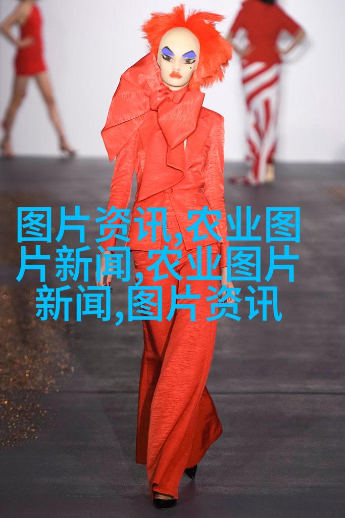 落叶铺金路